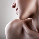首のたるみの原因とすらっとした首に見える５つの解消方法