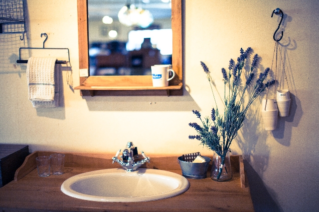 洗面所の鏡の画像